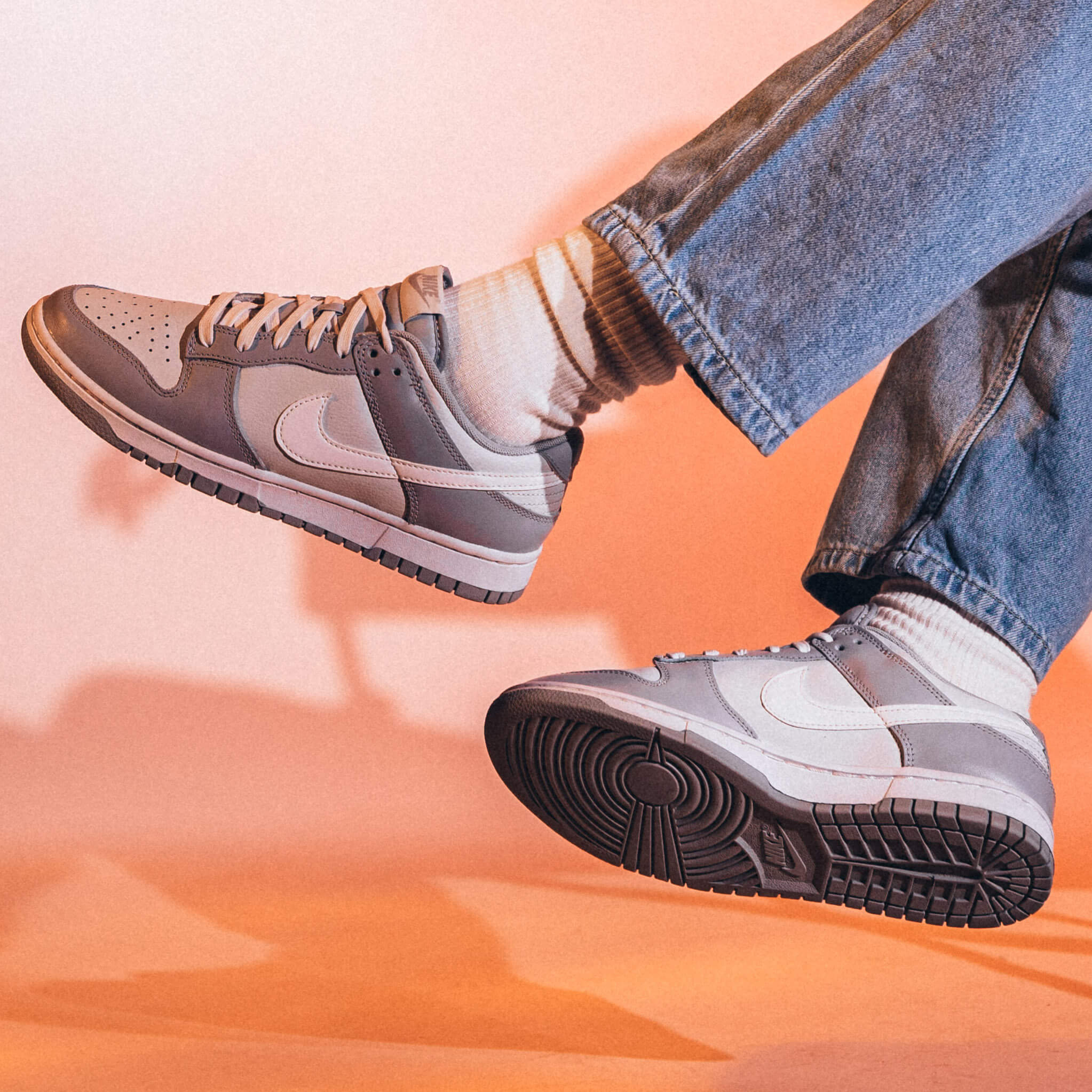 dunk vast grey on feet