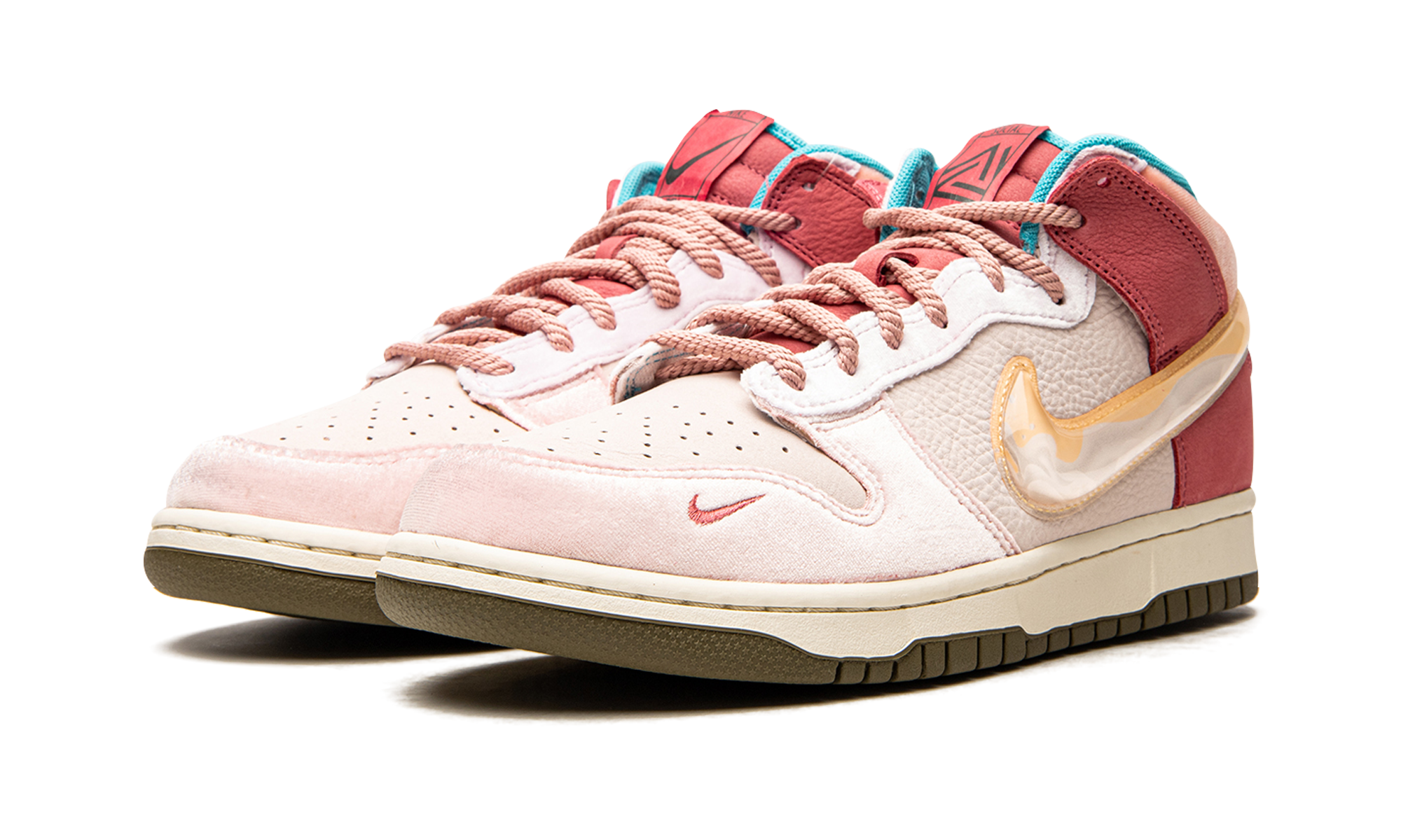 Nike Dunk Mid Social Status Free Lunch Strawberry Milk 2