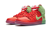 Nike Sb Dunk High Pro QS Strawberry Cough 9