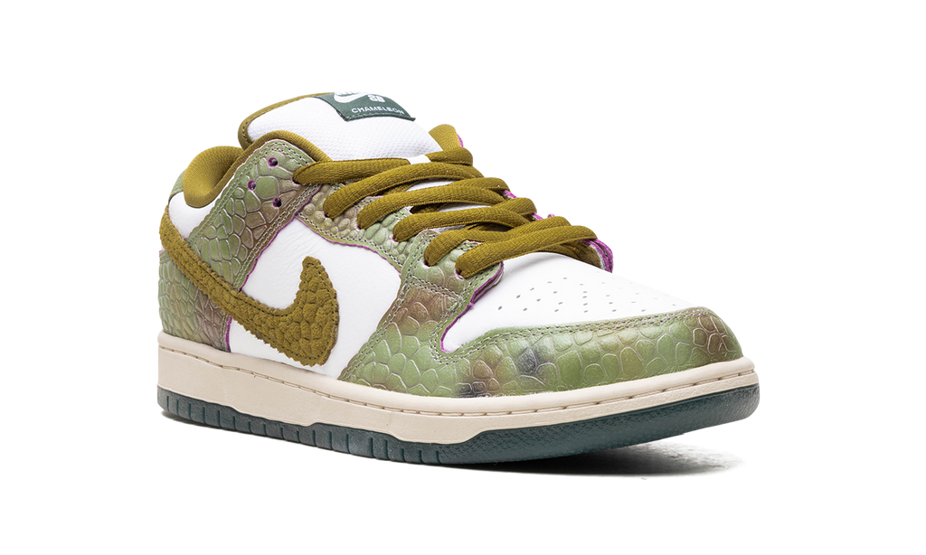 Nike SB Dunk Low 'Alexis Sablone Chameleon' 2