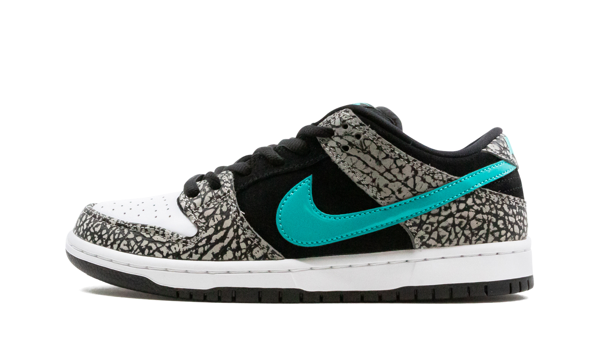 Nike SB Dunk Low atmos Elephant 1
