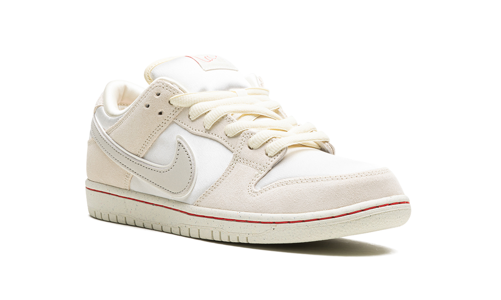 Nike SB Dunk Low 'City Of Love Light Bone' 2