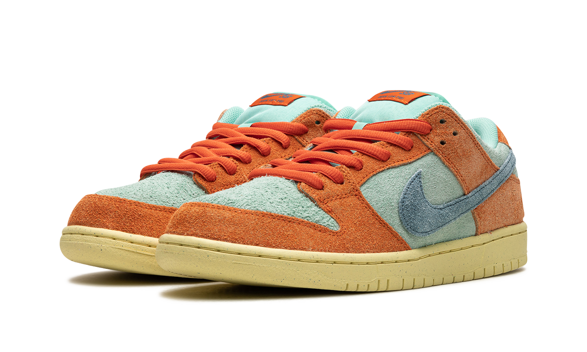Nike SB Dunk Low Orange Emerald Rise 3