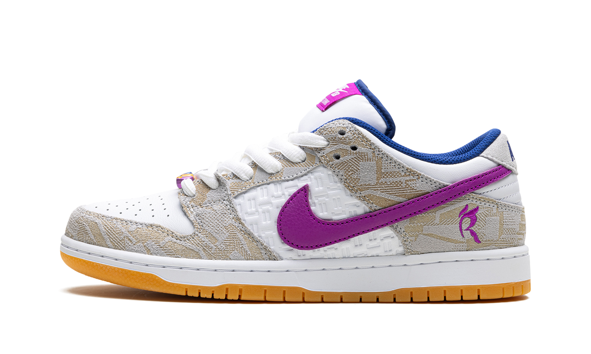 Nike SB Dunk Low Rayssa Leal 1