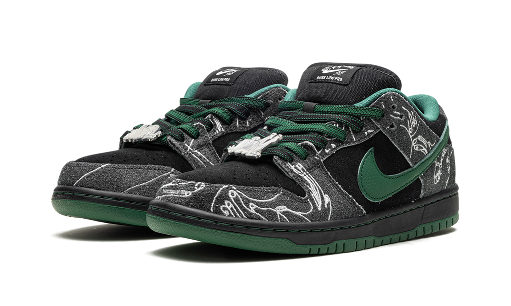 Nike SB Dunk Low 'There Skateboards' 3