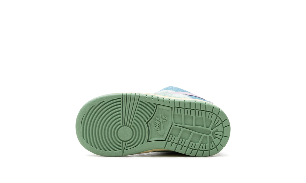 Nike SB Dunk Low 'Verdy Visty' (TD) 6