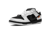 Nike SB Dunk Low x TIGHTBOOTH 5