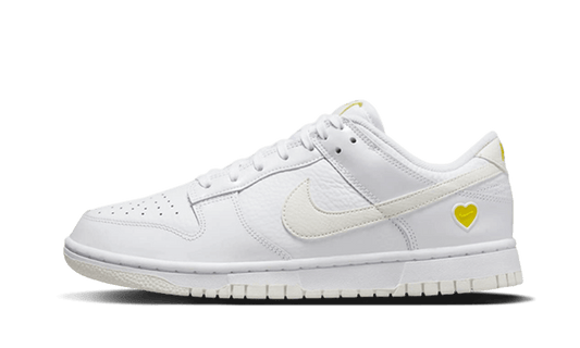 Nike Dunk Low Yellow Heart