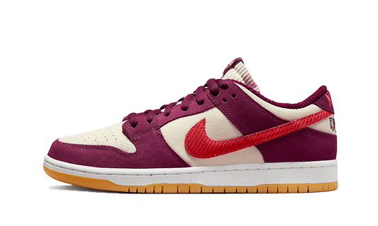 Nike SB Dunk Low Skate Like A Girl Bordeaux