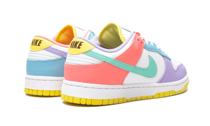 Nike Dunk Low SE Easter