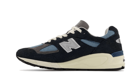 New Balance 990 v2 MiUSA Teddy Santis Navy Castlerock