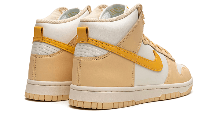 Nike Dunk High Pale Vanilla