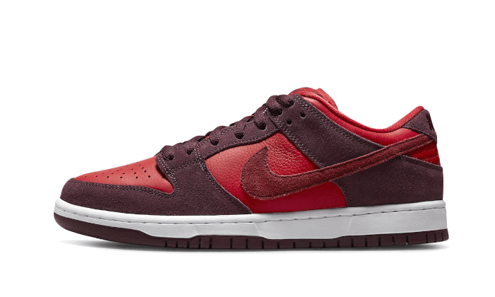 Nike SB Dunk Low Cherry