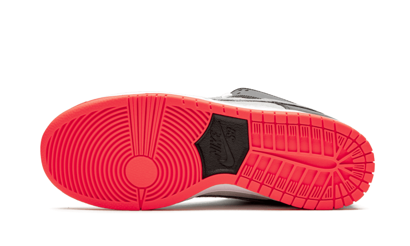 Nike SB Dunk Low Infrared