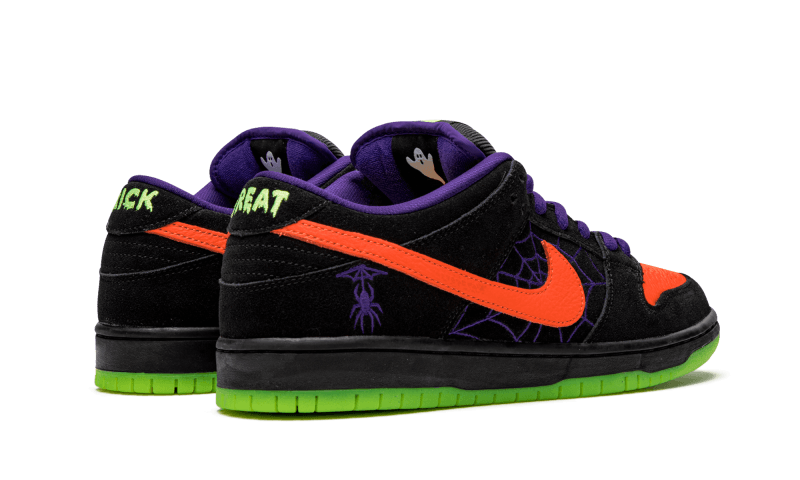 Nike SB Dunk Low "Night of Mischief"