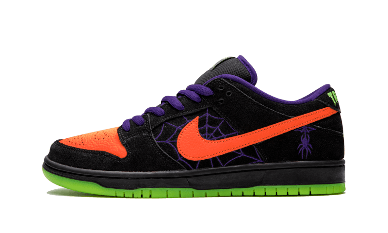 Nike SB Dunk Low "Night of Mischief"