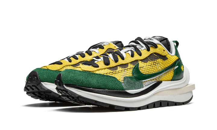 Nike Vaporwaffle Sacai Tour Yellow Stadium Green